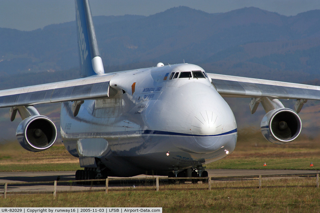 UR-82029, 1991 Antonov An-124-100 Ruslan C/N 19530502630/0210, xy
