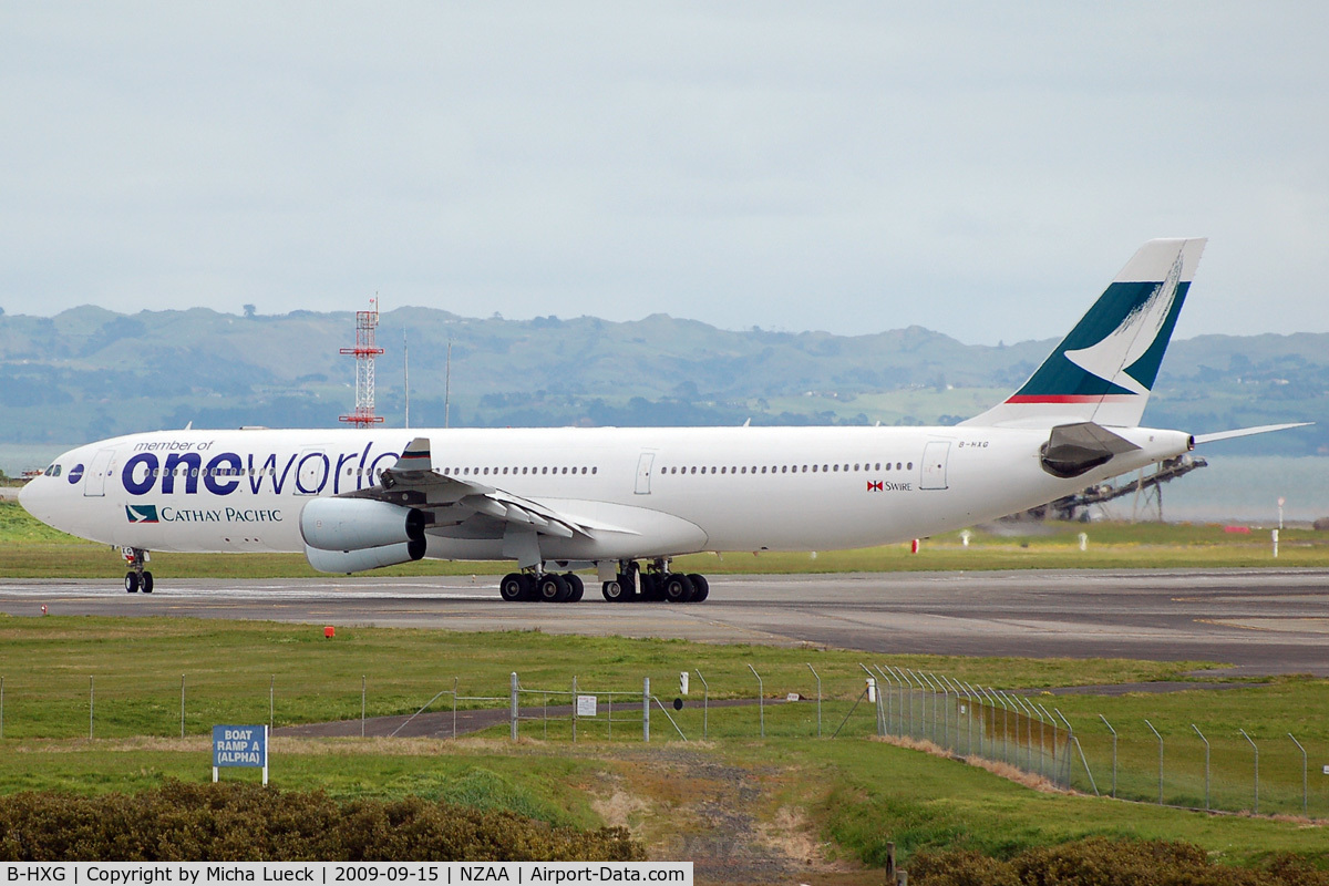 B-HXG, 1998 Airbus A340-313 C/N 208, At Auckland