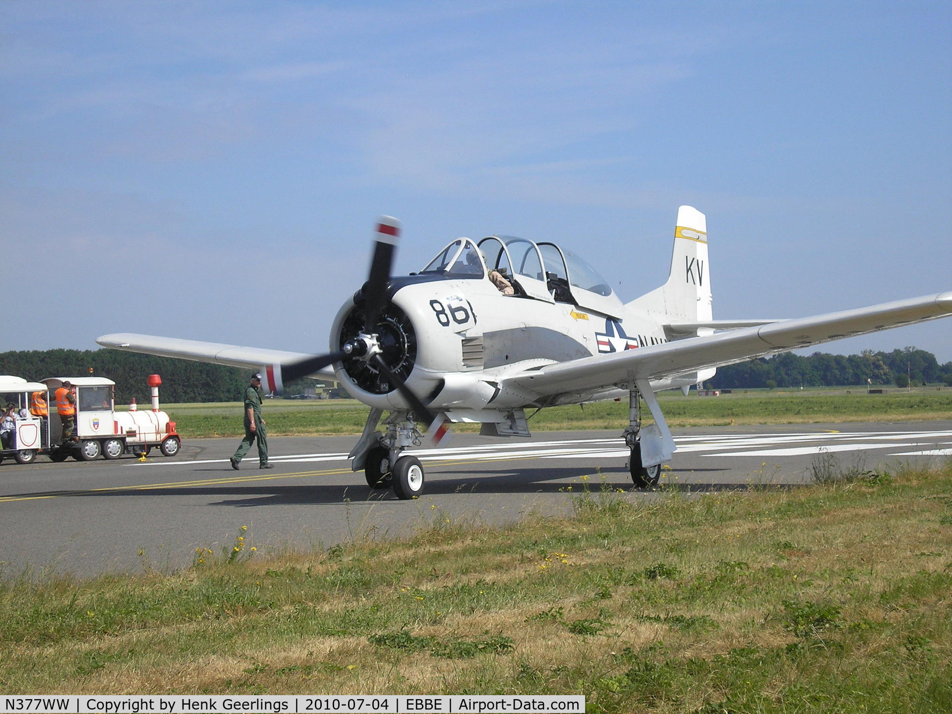 N377WW, 1954 North American T-28B Trojan C/N 200-140, Beauvechain , Belgium

Openday BAF