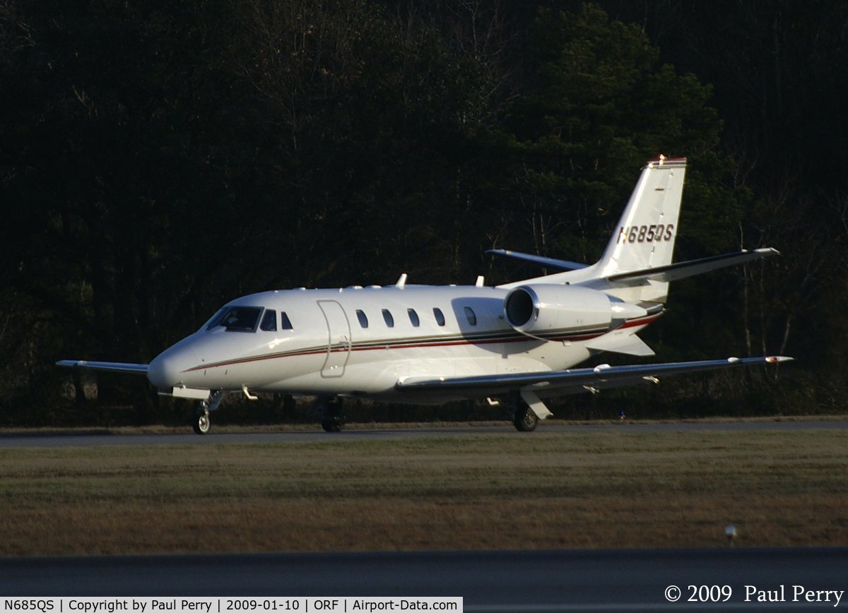 N685QS, 2006 Cessna 560XL C/N 560-5650, Still time to get airborne before dark...