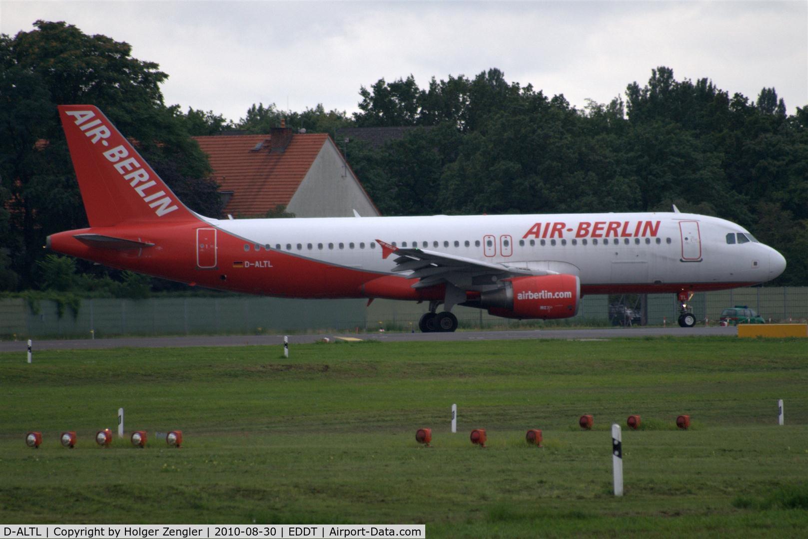 D-ALTL, 2003 Airbus A320-214 C/N 2009, Morning shuttle to DUS....