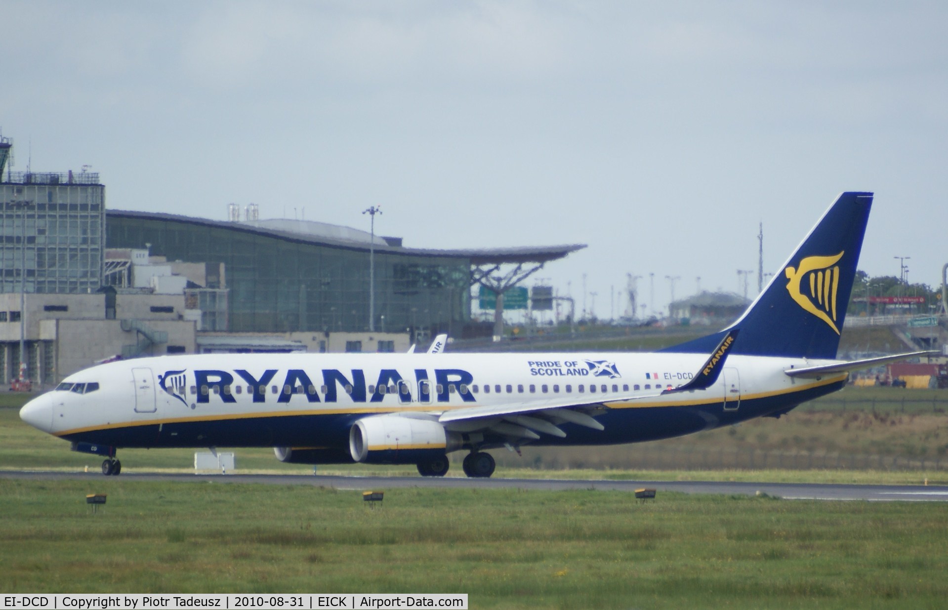 EI-DCD, 2004 Boeing 737-8AS C/N 33562, Cork, Ireland