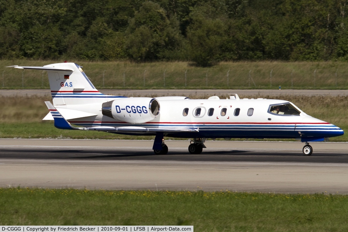 D-CGGG, 2001 Learjet 31A C/N 31A-227, departure from Basel
