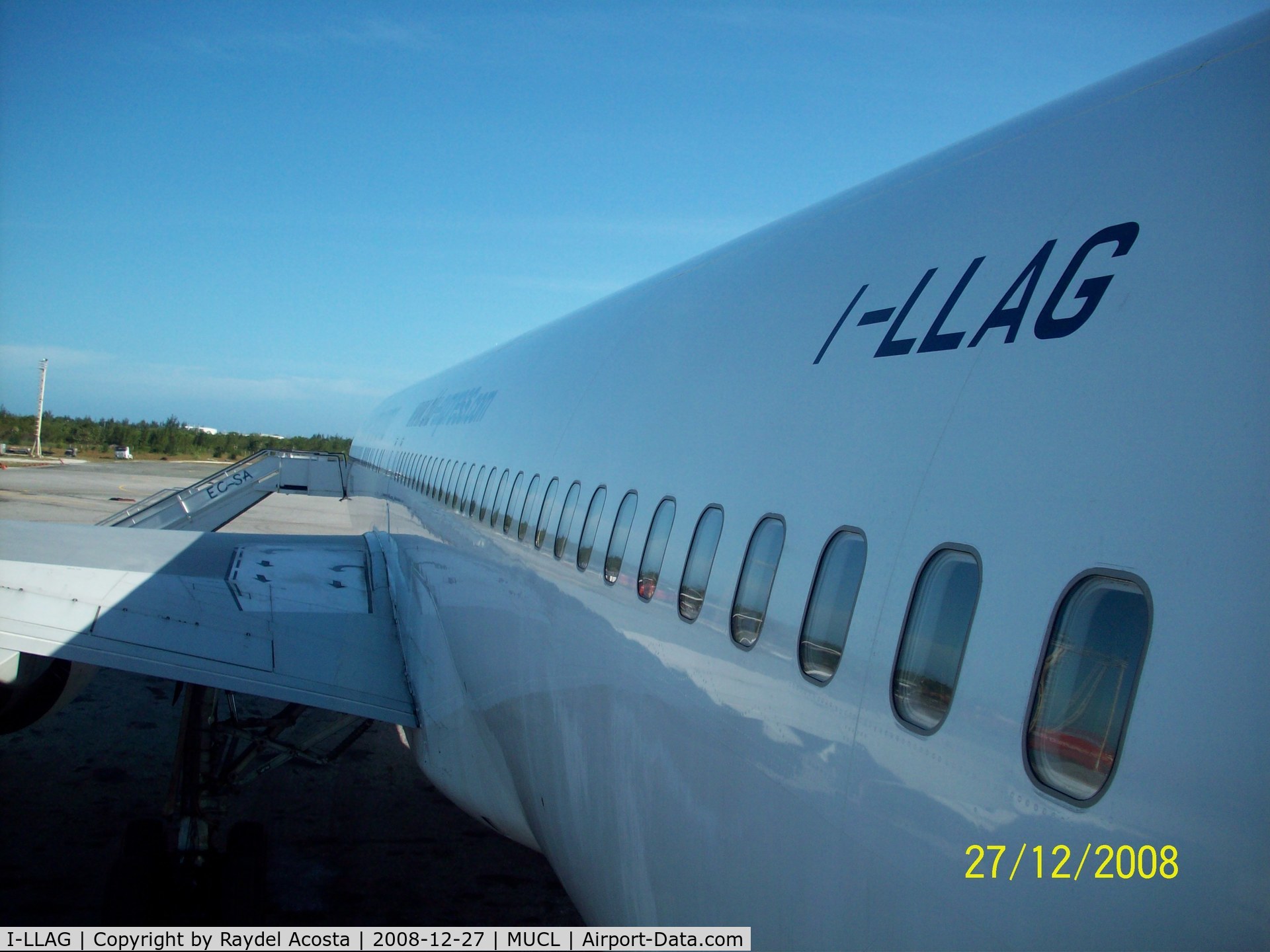 I-LLAG, 1991 Boeing 767-330/ER C/N 25137, MUCL