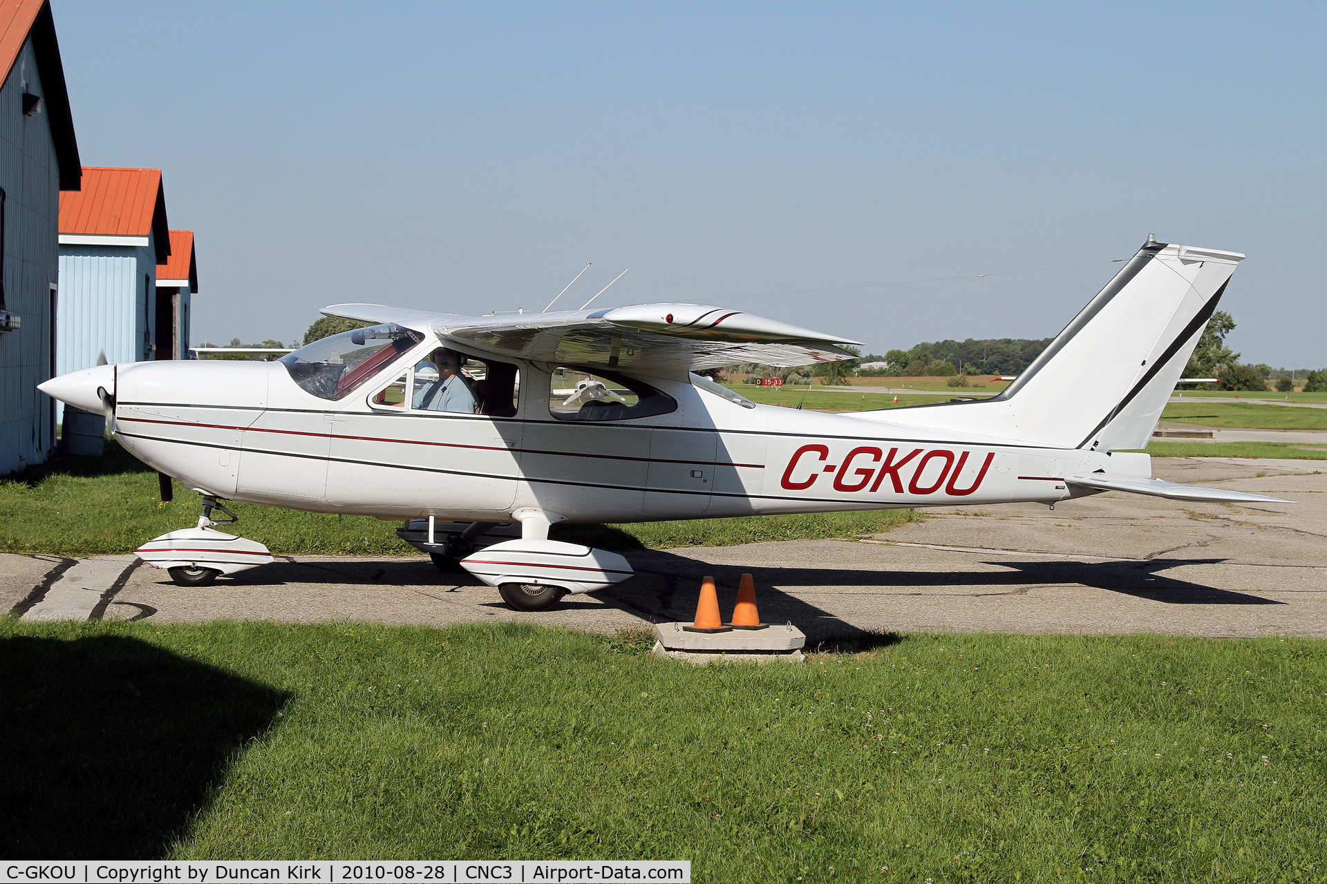 C-GKOU, 1968 Cessna 177A Cardinal C/N 17701274, Taxiing in on a sunny day at Brampton, ON