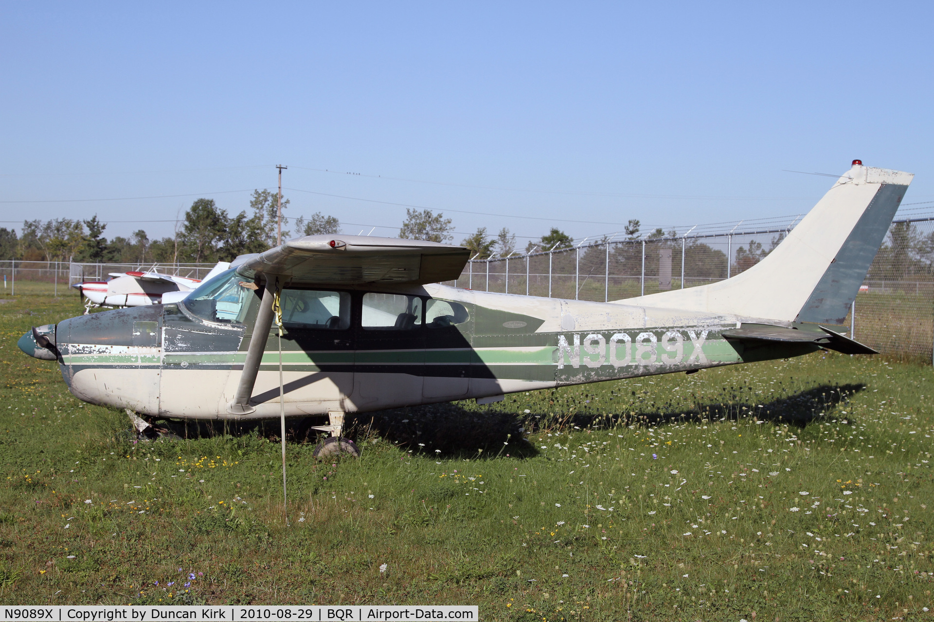 N9089X, 1961 Cessna 182D Skylane C/N 18253489, This 1961 Cessna 182 has seen better days