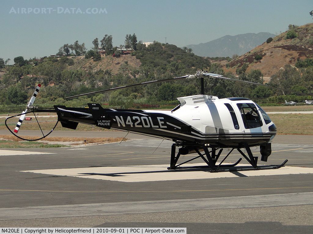 N420LE, 2006 Enstrom 480B C/N 5101, Parked at Brackett for lunch