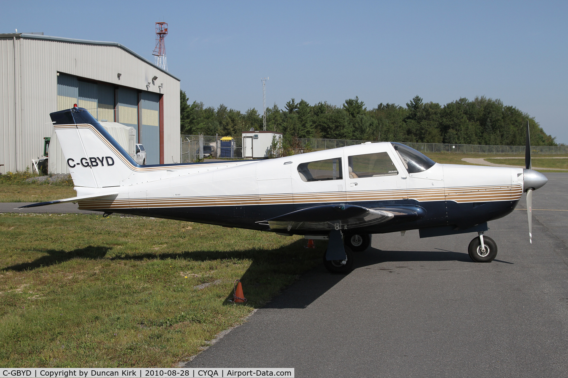 C-GBYD, Piper PA-24-250 Comanche C/N 24-2598, This Comanche was in tip-top condition