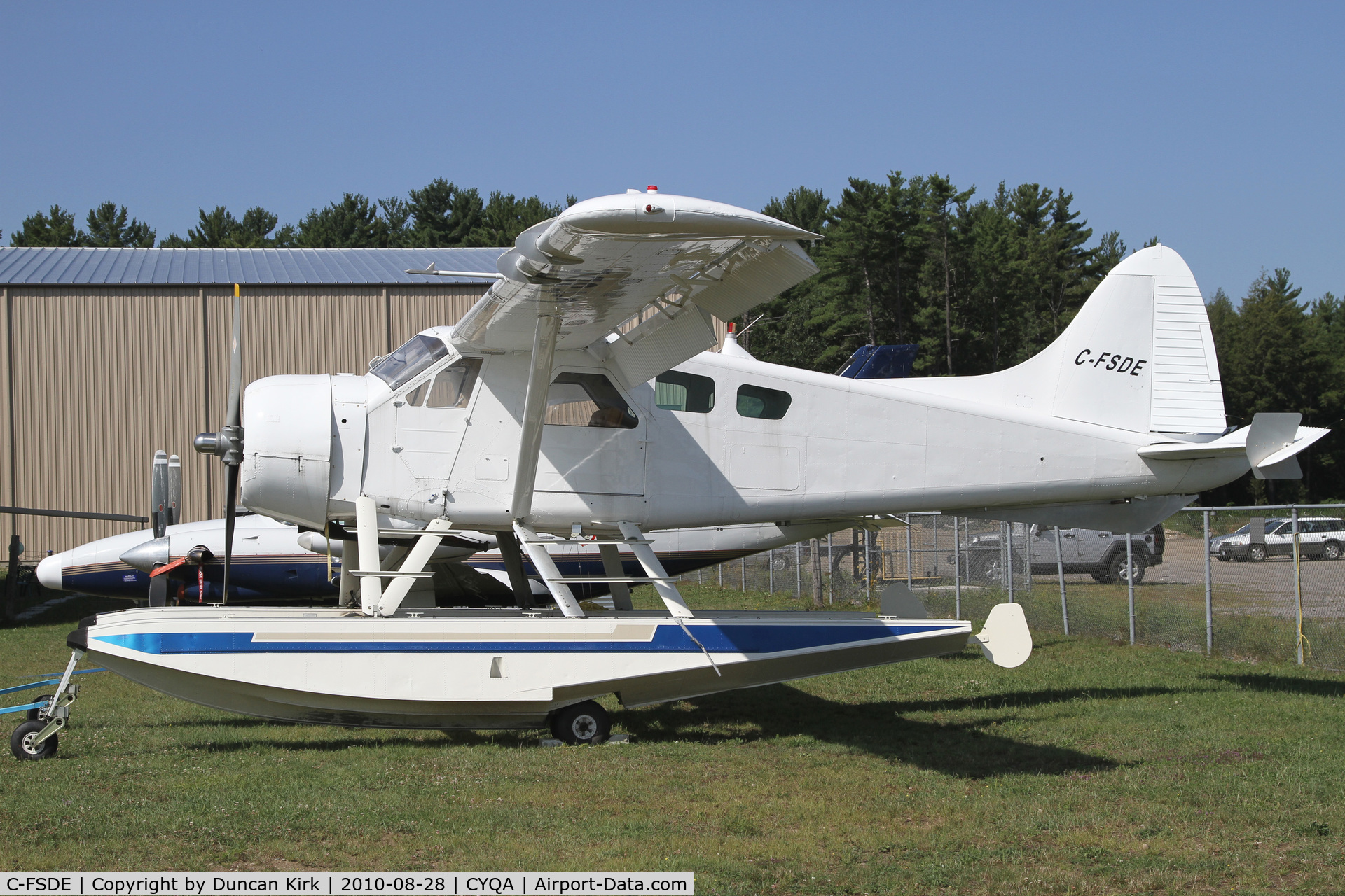 C-FSDE, 1964 De Havilland Canada DHC-2 Beaver Mk.1 C/N 1593, A little boring on the colors!