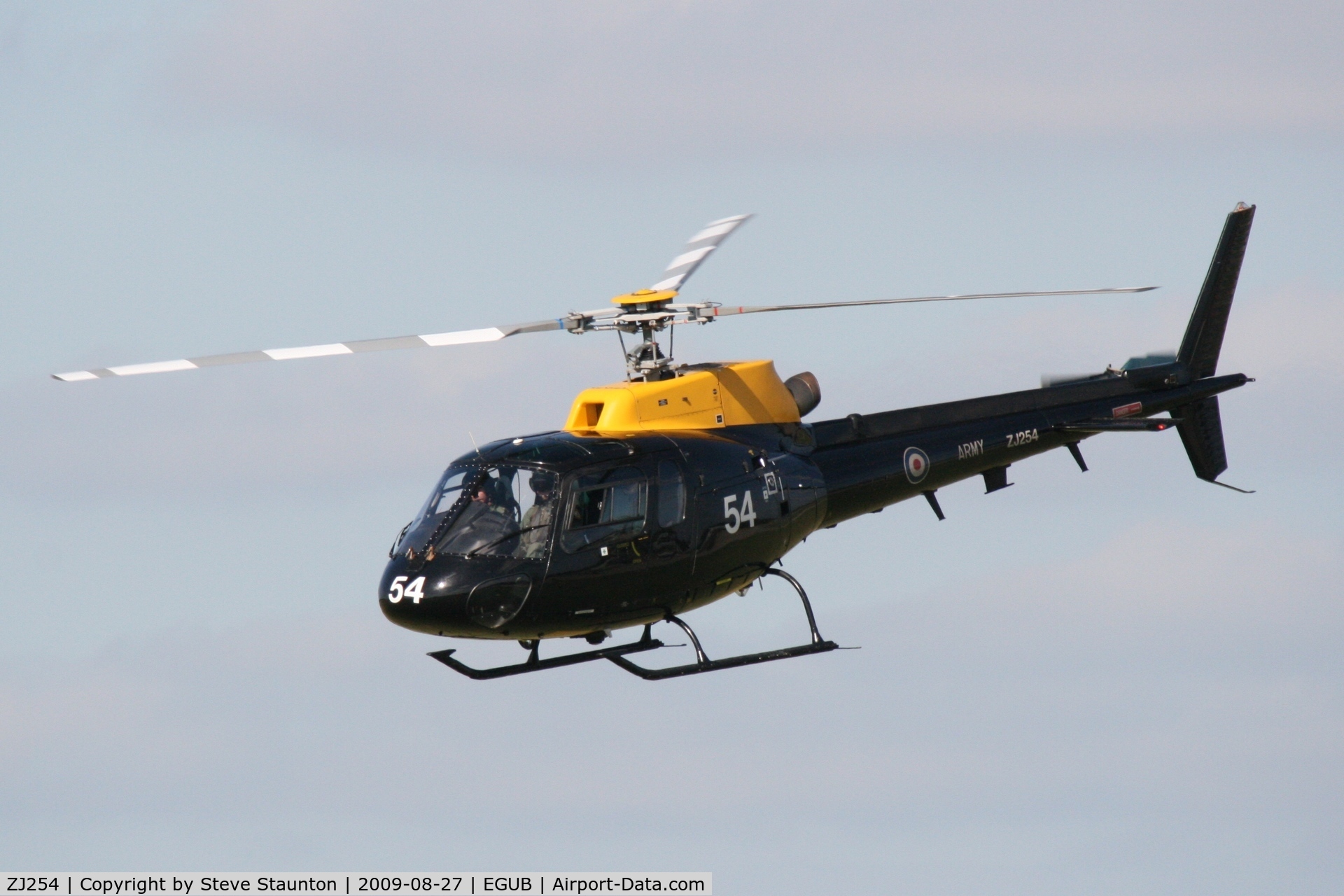 ZJ254, 1997 Eurocopter AS-350BB Squirrel HT2 Ecureuil C/N 3055, Taken at RAF Benson Families Day, August 2009