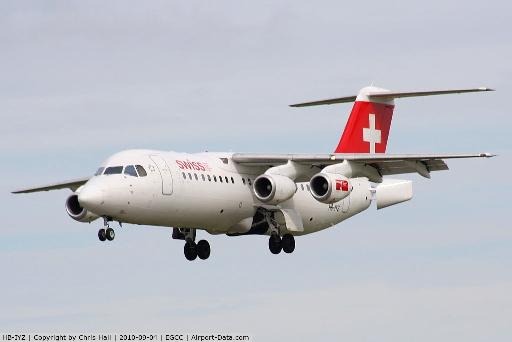 HB-IYZ, 1998 British Aerospace Avro 146-RJ100 C/N E3338, Swiss International Airlines