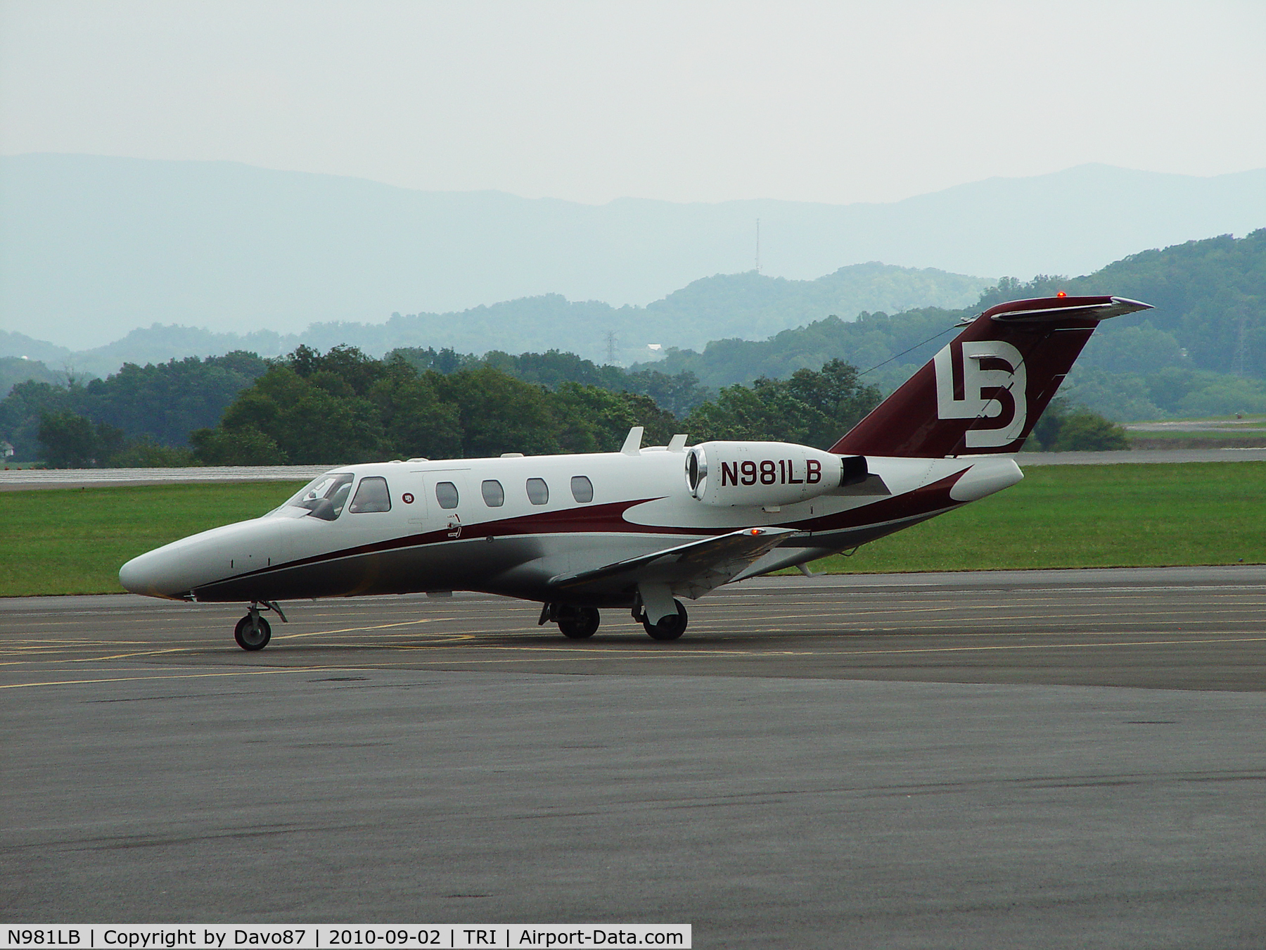 N981LB, 2005 Cessna 525 C/N 525-0546, N981LB parked at Tri-Cities Airport, Blountville, TN over Labor Day Weekend