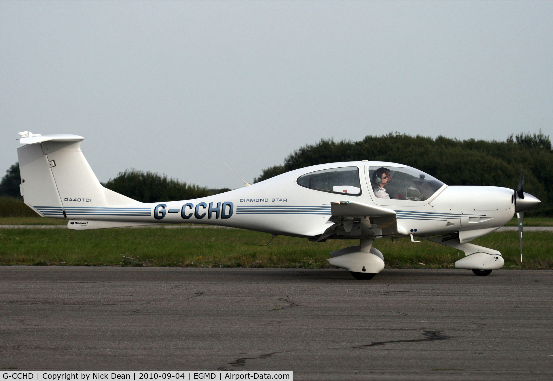 G-CCHD, 2003 Diamond DA-40D TDi Diamond Star C/N D4.051, EGMD