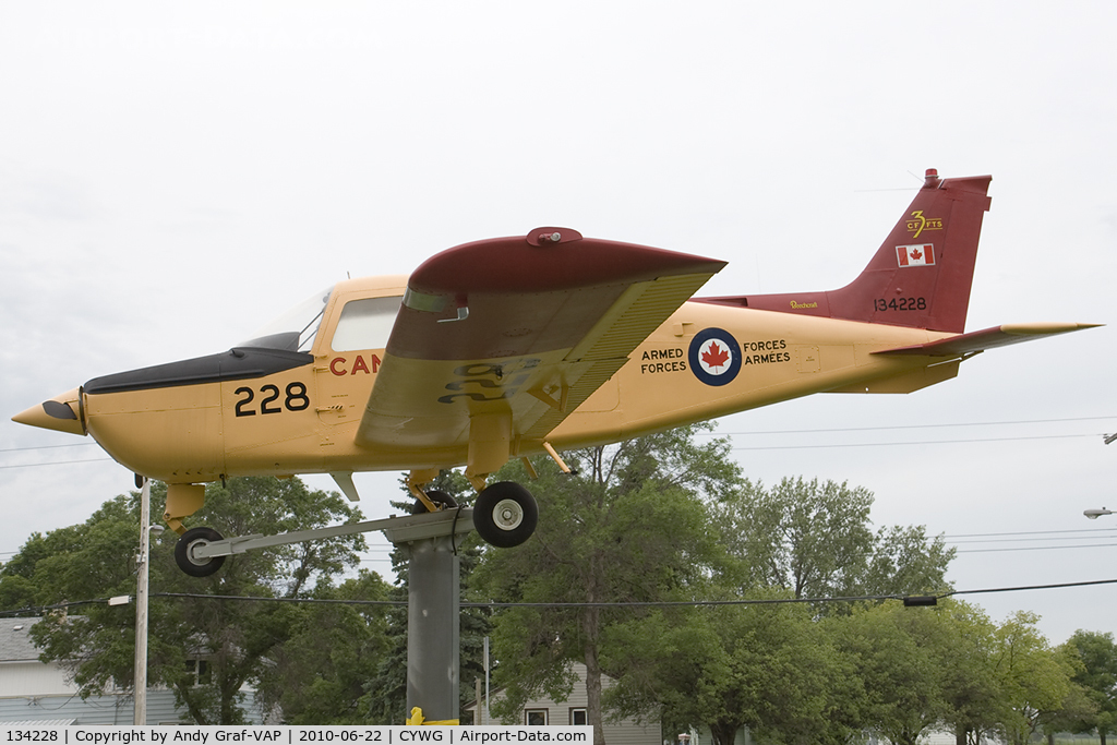 134228, Beech CT-134 Musketeer C/N M-2315, Canada - Air Force Beech CT-134