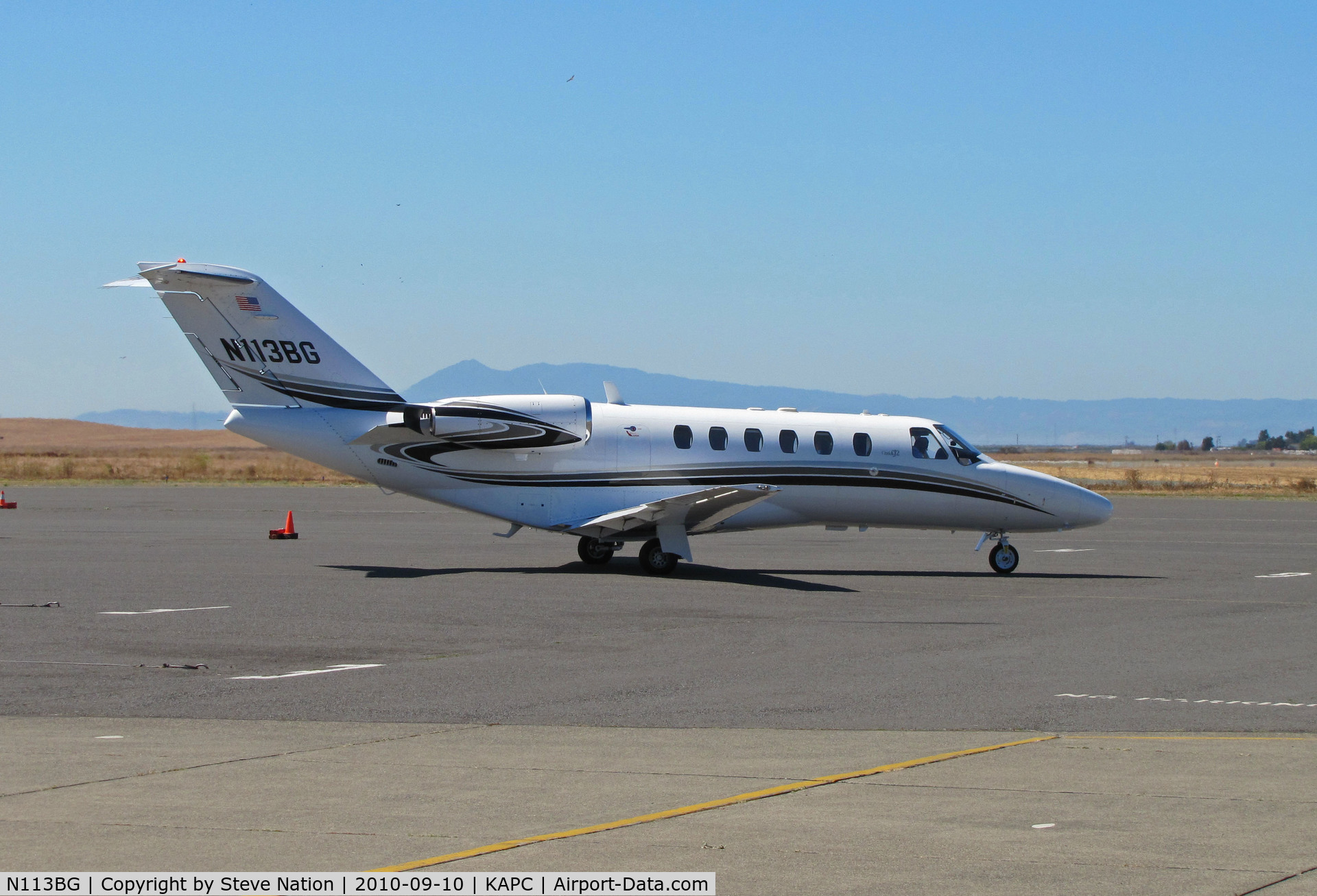 N113BG, 2002 Cessna 525A CitationJet CJ2 C/N 525A-0078, 7G's Aviation 2002 Cessna 525A after quick turn around leaving for KBFL Bakersfield Meadows Fld, CA