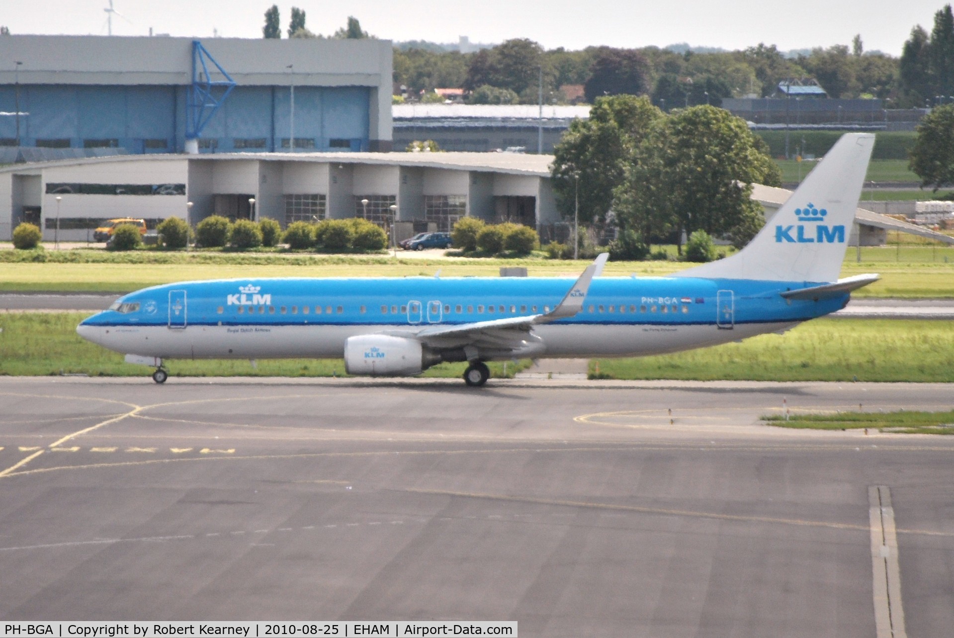 PH-BGA, 2008 Boeing 737-8K2 C/N 37593, KLM taxiing for take-off