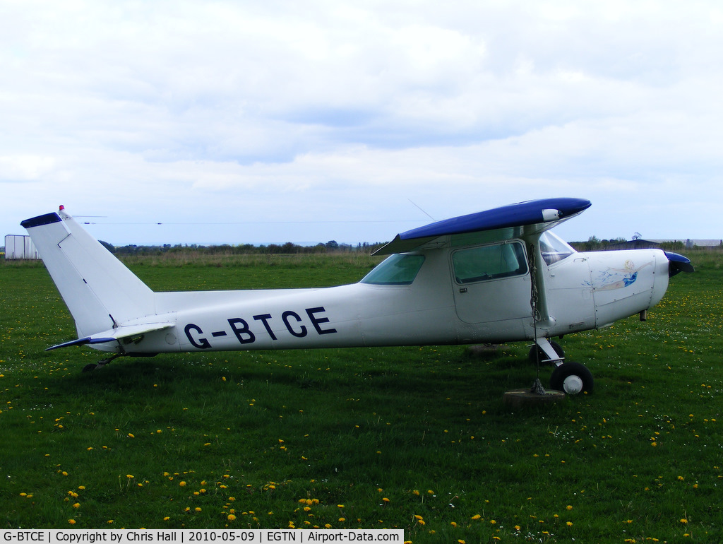 G-BTCE, 1978 Cessna 152 C/N 152-81376, at Enstone Airfield