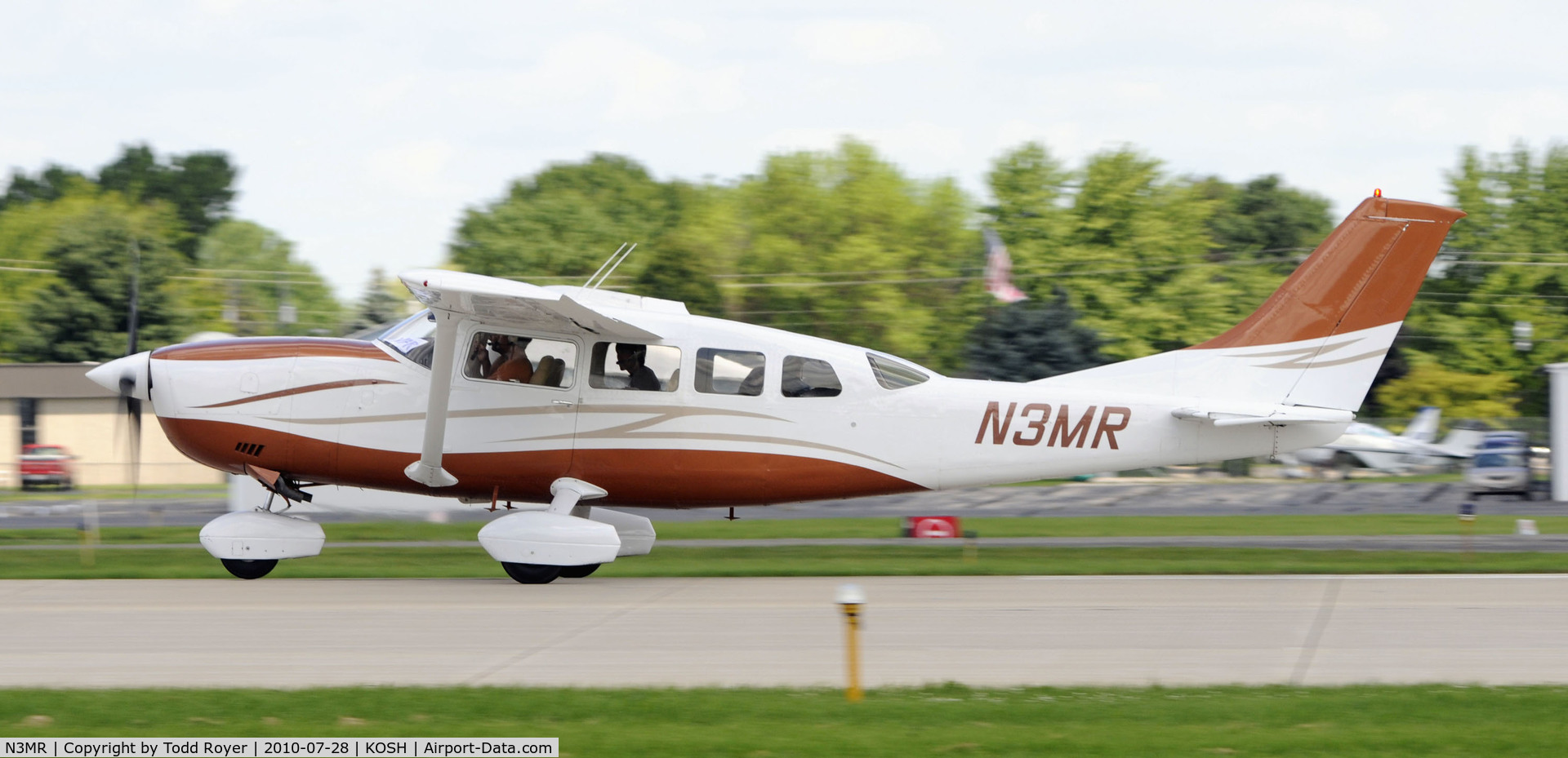N3MR, Cessna 207A Skywagon 207 C/N 20700514, EAA AIRVENTURE 2010