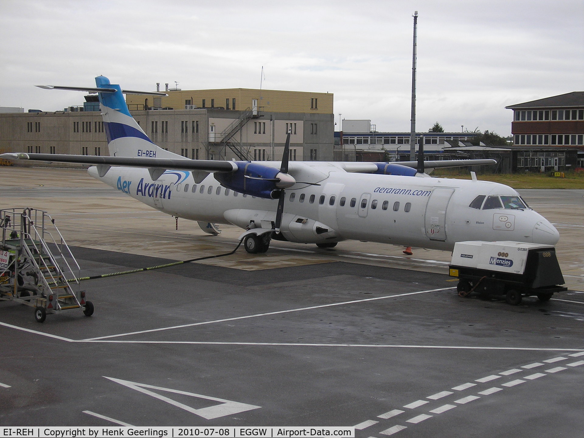 EI-REH, 1991 ATR 72-202 C/N 260, Arrival at Luton Airport