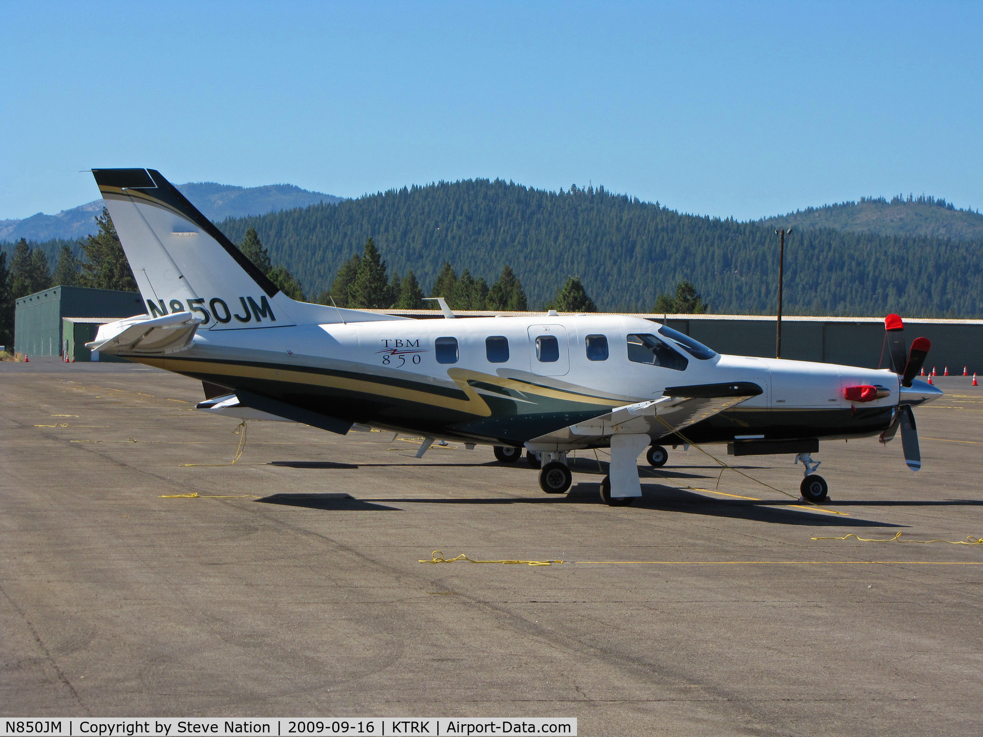 N850JM, 2006 Socata TBM-700 C/N 375, 2006 TBM 700 @ Tahoe-Truckee Airport, CA