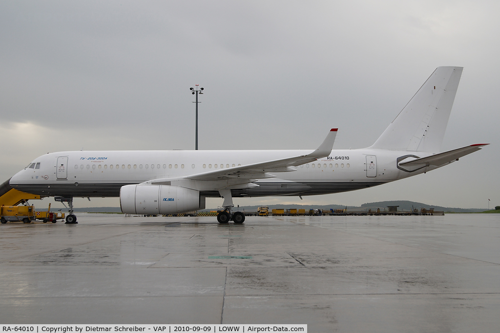 RA-64010, 1993 Tupolev Tu-204C C/N 145074-3164010, Tupolev 204-300