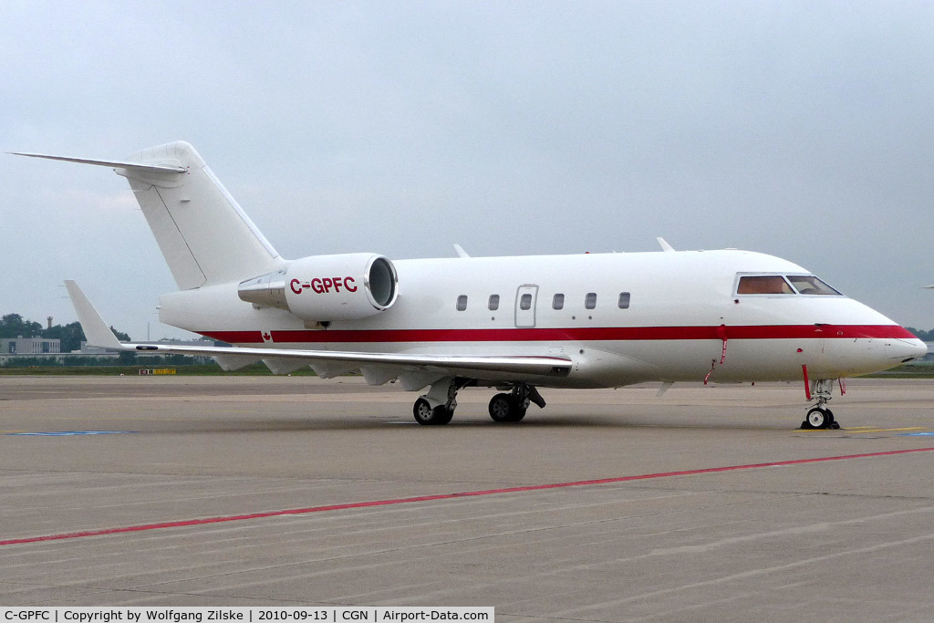 C-GPFC, 1996 Canadair Challenger 604 (CL-600-2B16) C/N 5310, visitor