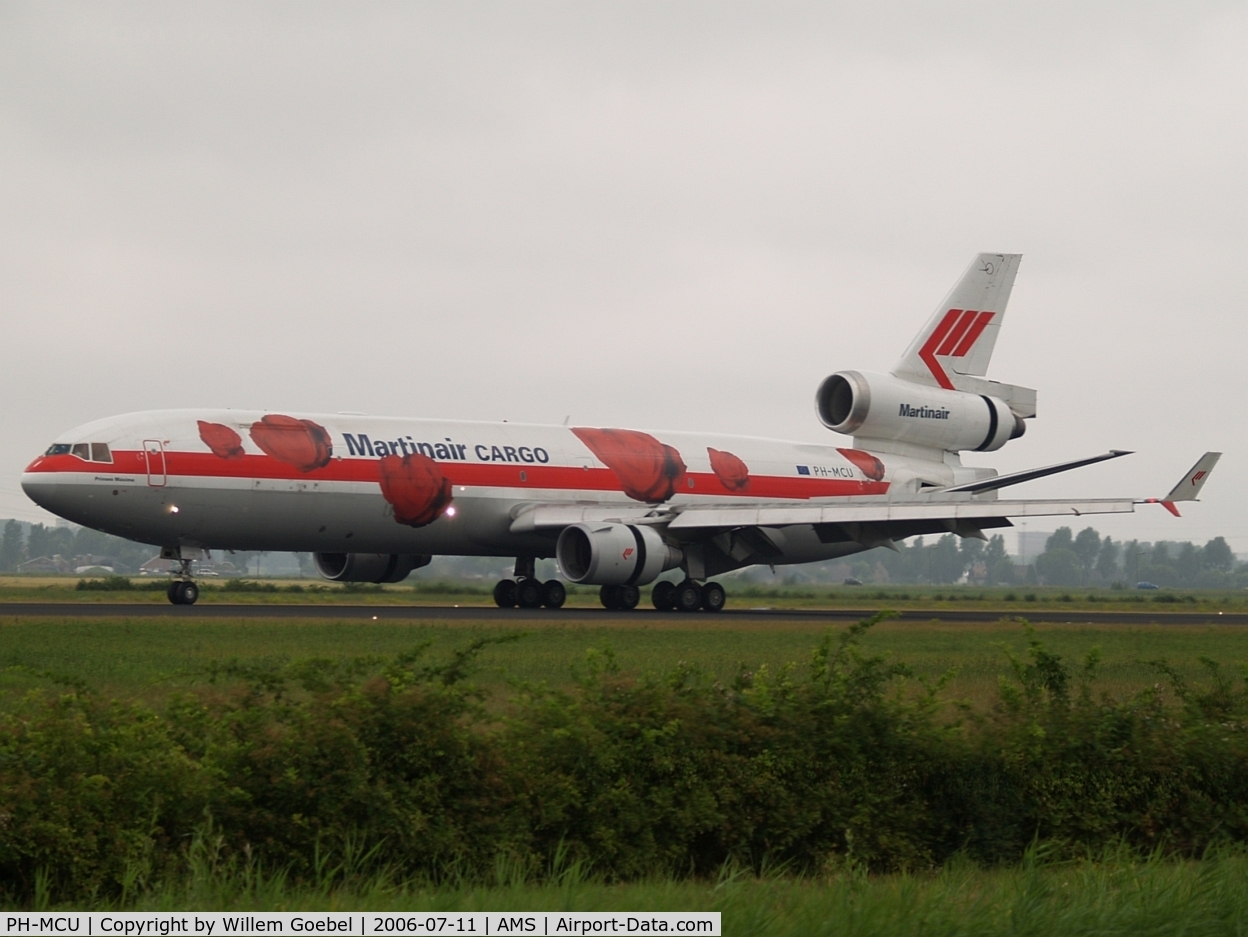 PH-MCU, 1996 McDonnell Douglas MD-11F C/N 48757, Arrival on the 