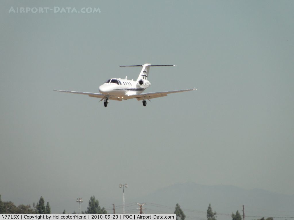 N7715X, 2007 Cessna 525 CitationJet CJ1+ C/N 525-0653, Inbound to runway 26L