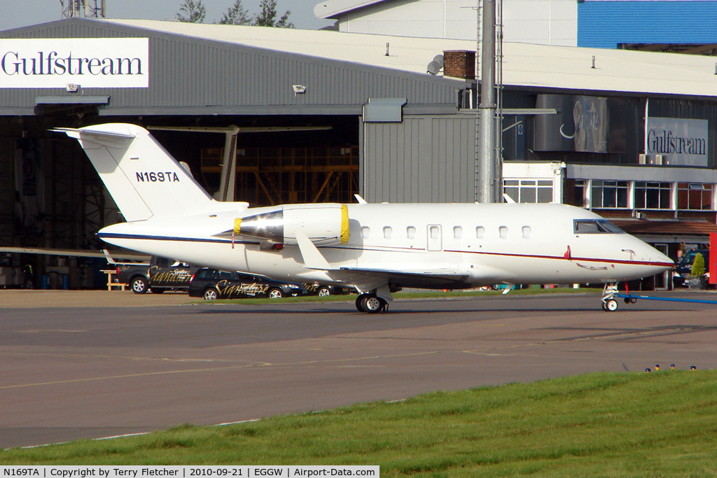N169TA, 2009 Bombardier Challenger 605 (CL-600-2B16) C/N 5790, Bombardier CL-600-2B16, c/n: 5790 at Luton