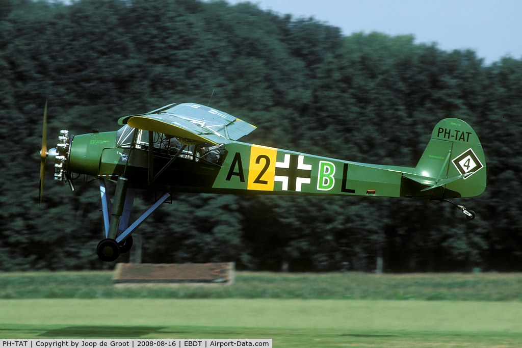 PH-TAT, Slepcev Storch Mk.4 C/N 0049, semi warbird.