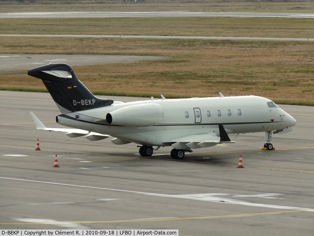 D-BEKP, 2009 Bombardier Challenger 300 (BD-100-1A10) C/N 20275, 