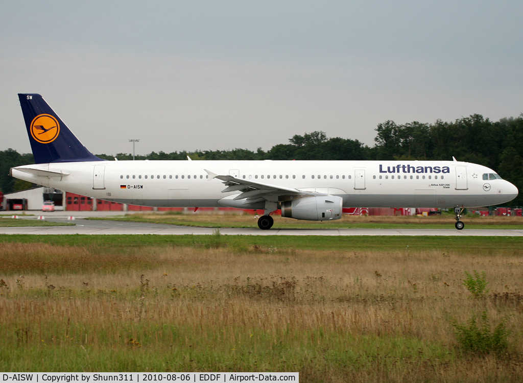 D-AISW, 2009 Airbus A321-231 C/N 4087, Taking off rwy 18