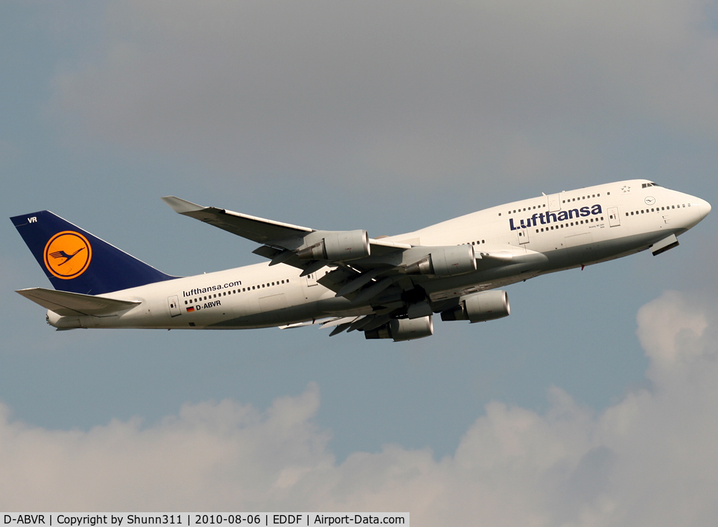 D-ABVR, 1997 Boeing 747-430 C/N 28285, Taking off rwy 07L