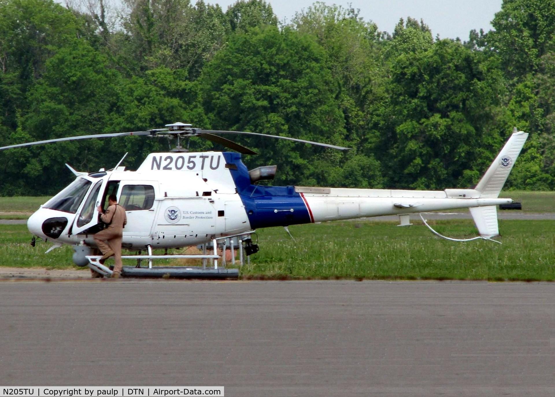 N205TU, 2008 Eurocopter AS-350B-3 Ecureuil Ecureuil C/N 4440, At Downtown Shreveport.