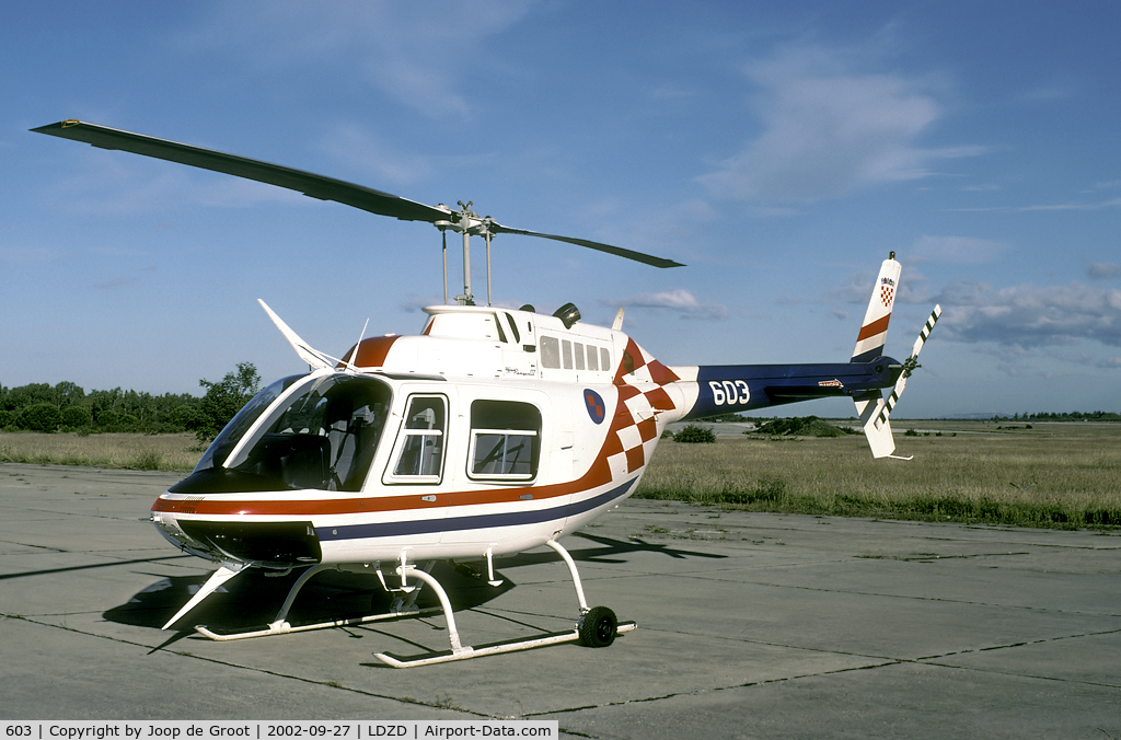 603, Bell 206B JetRanger II C/N 4443, The Croatian AF training helicopters have almost civilian colors.
