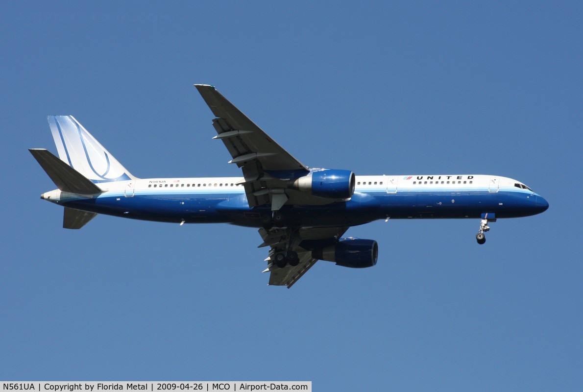 N561UA, 1992 Boeing 757-222 C/N 26661, United 757-200