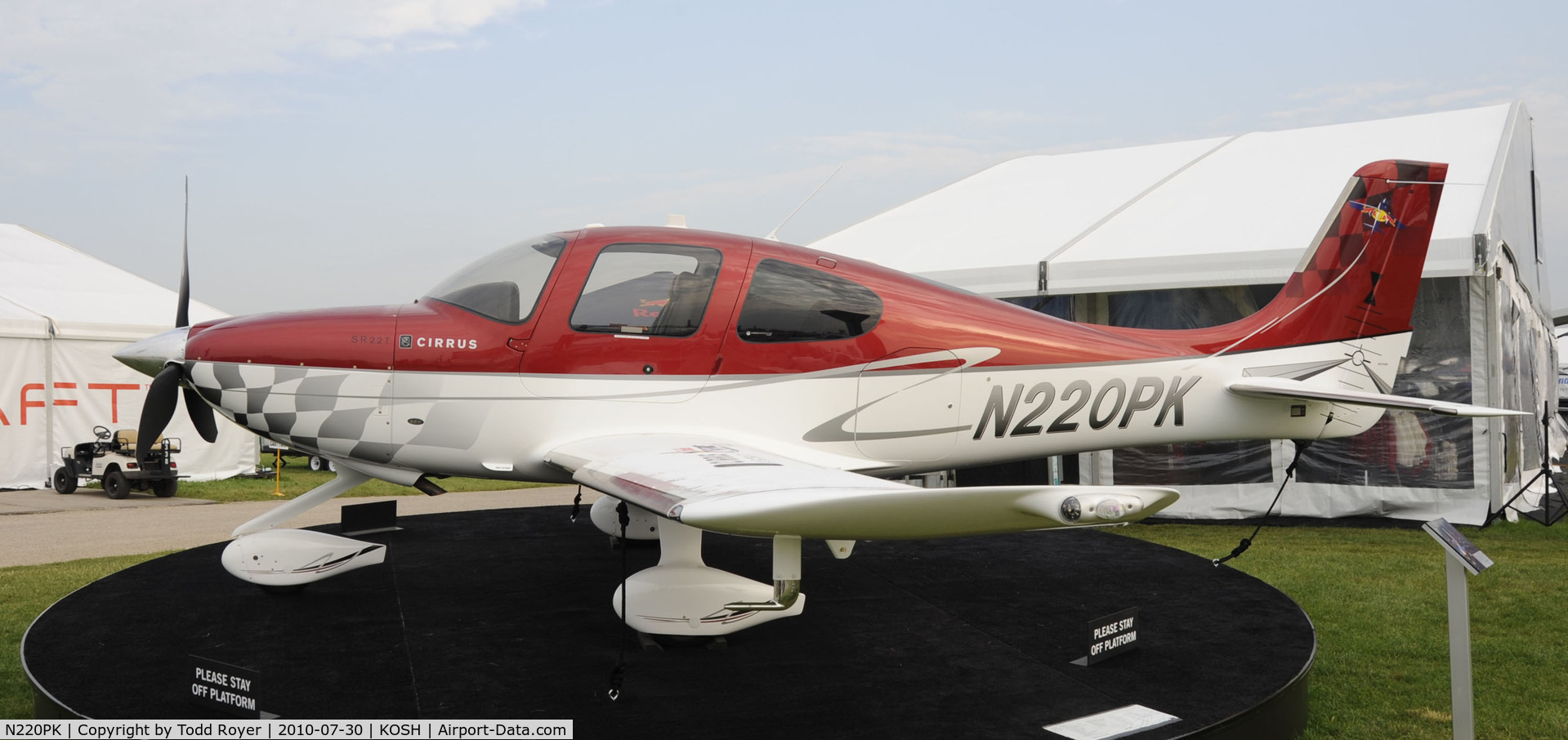 N220PK, Cirrus SR22T C/N 0004, EAA AIRVENUTRE 2010