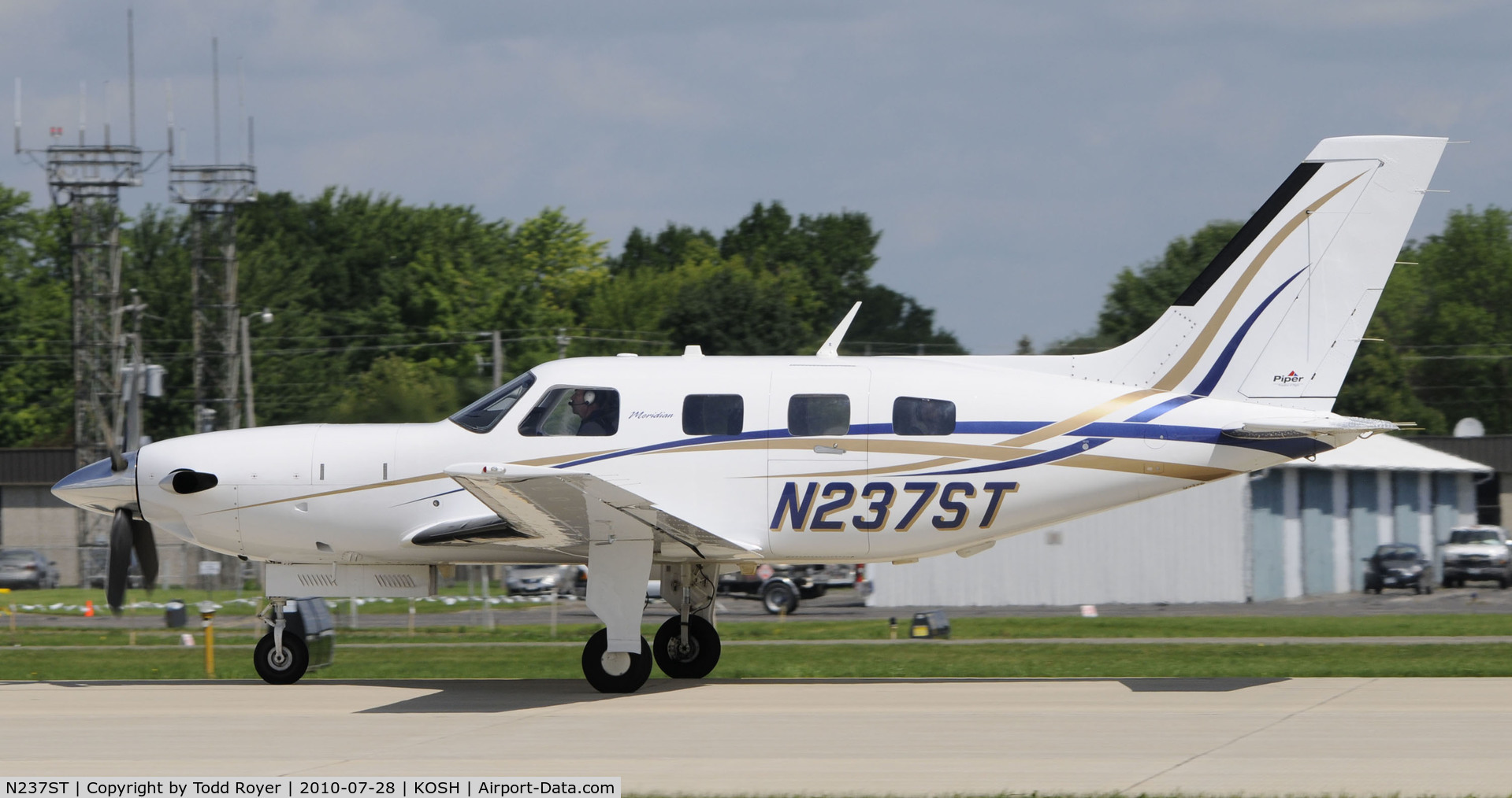 N237ST, 2005 Piper PA-46-500TP C/N 4697237, EAA AIRVENTURE 2010