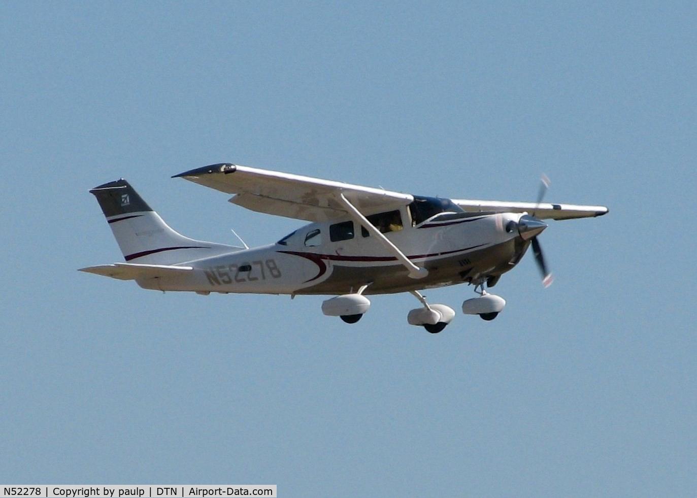 N52278, Cessna T206H Turbo Stationair C/N T20608908, Departing Downtown Shreveport.