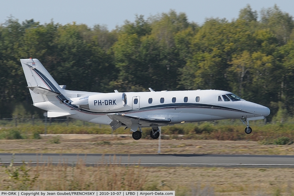 PH-DRK, 2002 Cessna 560XL Citation C/N 560-5258, landing 05