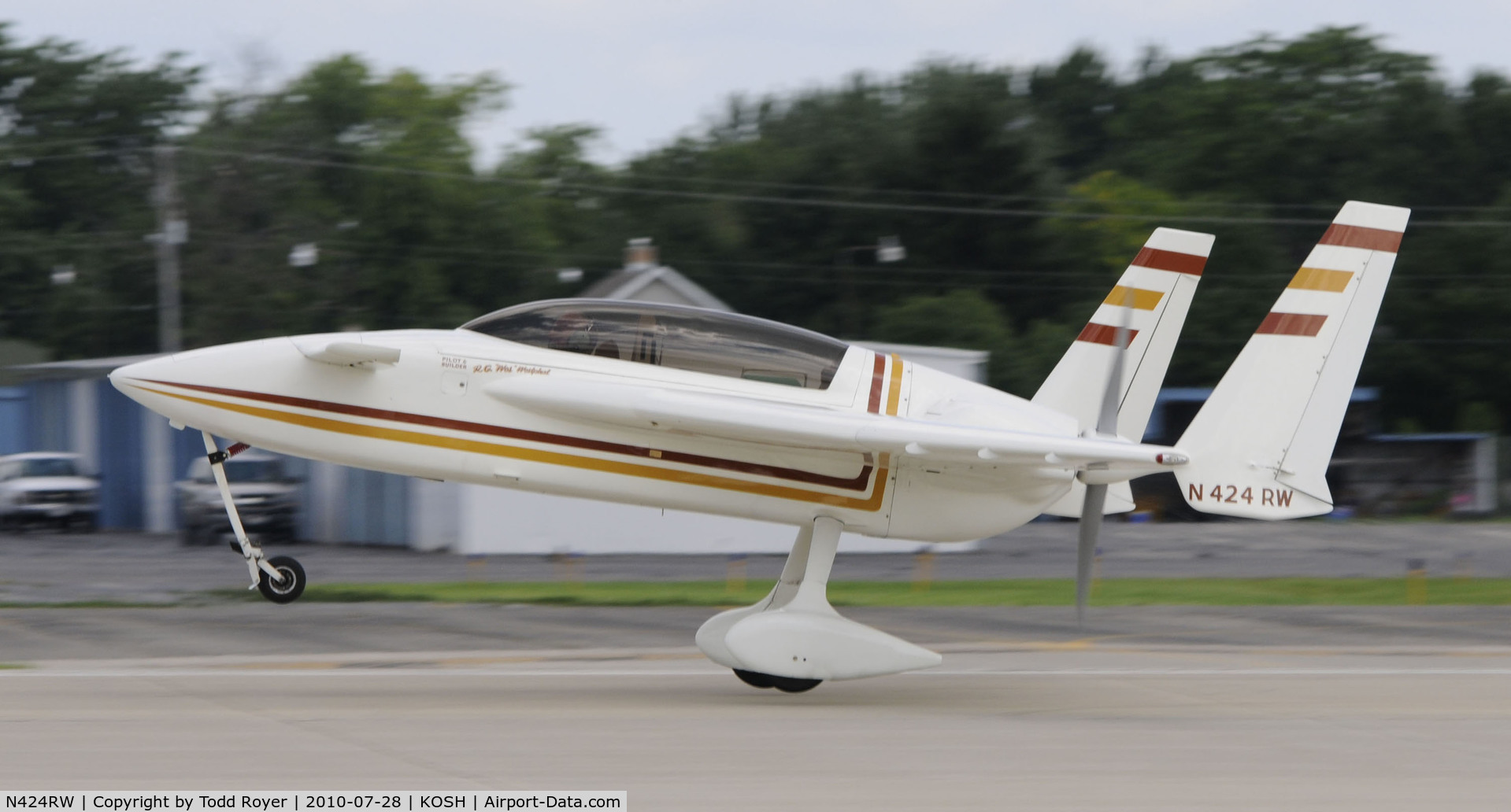 N424RW, 1989 Rutan Long-EZ C/N 728, EAA AIRVENTURE 2010