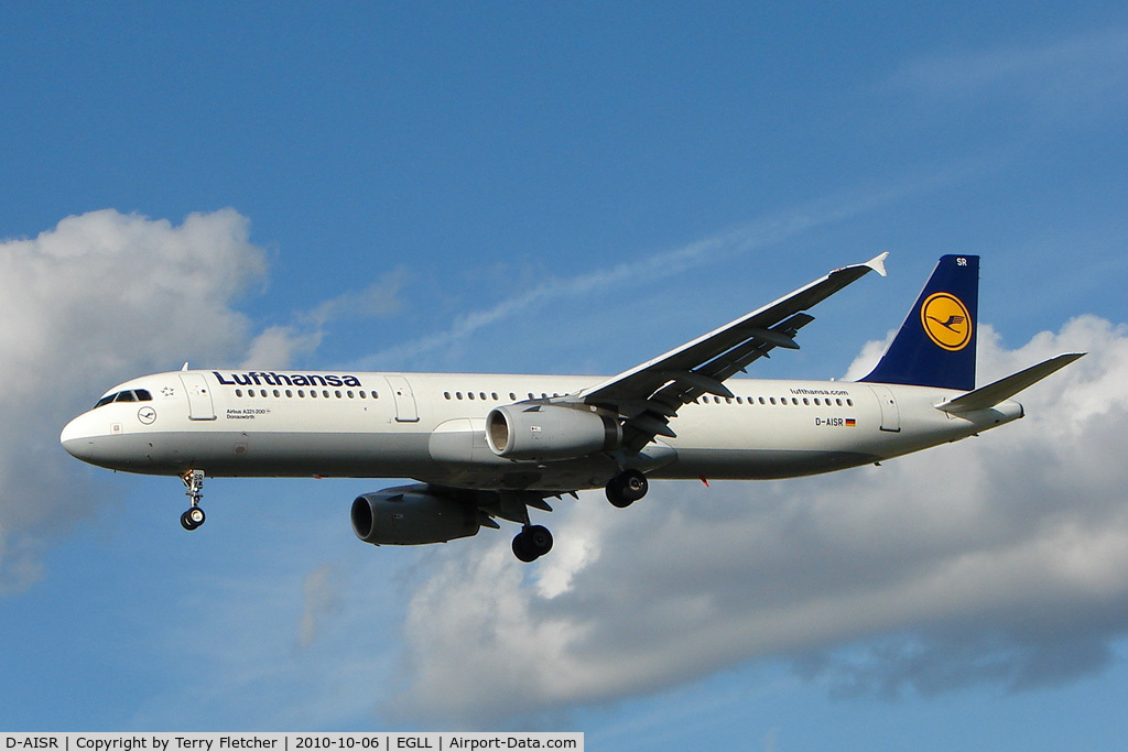 D-AISR, 2009 Airbus A321-231 C/N 3987, 2009 Airbus A321-231, c/n: 3987 of Lufthansa at Heathrow