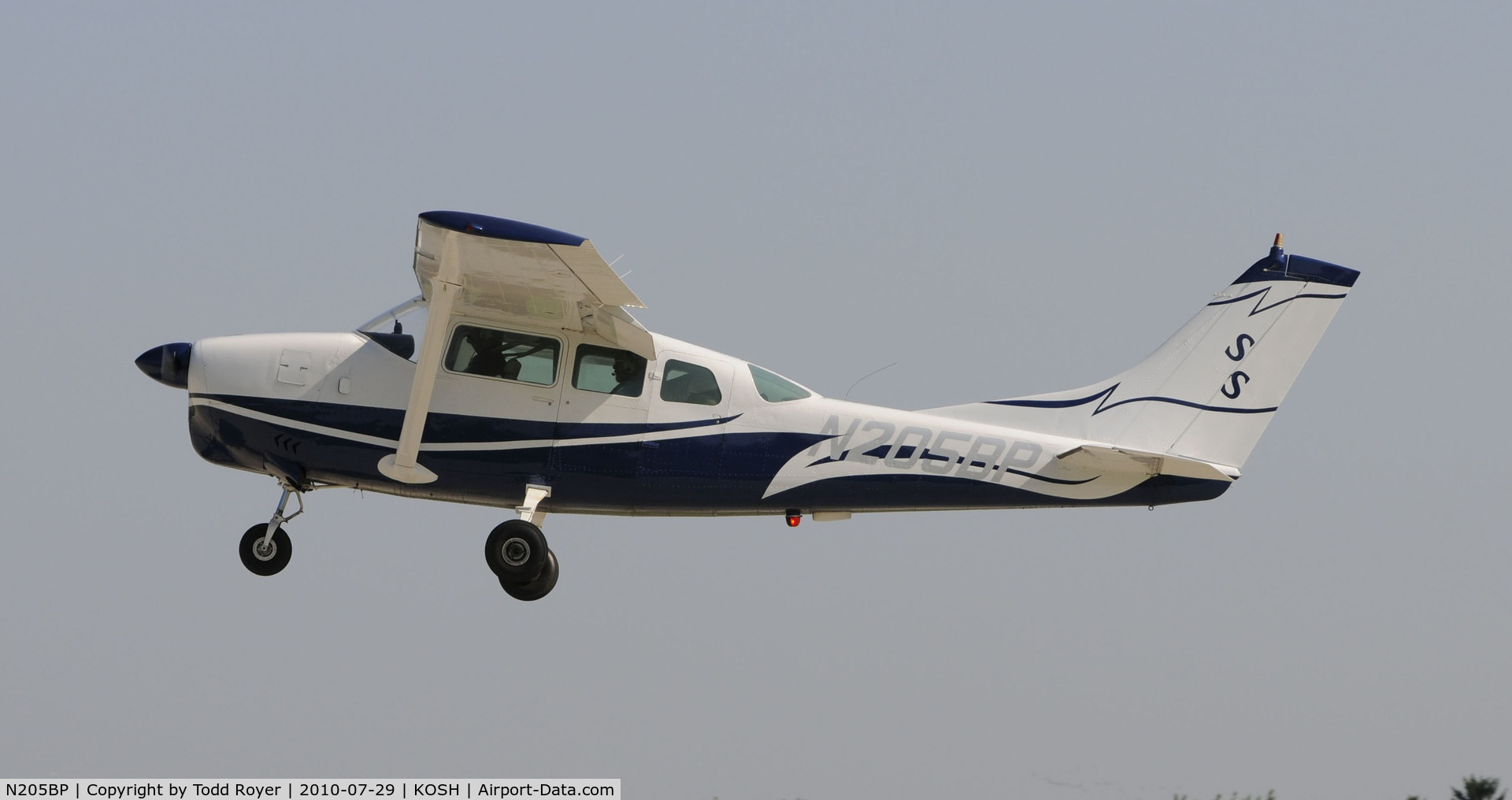 N205BP, 1962 Cessna 210-5 C/N 205-0089, EAA AIRVENTURE 2010