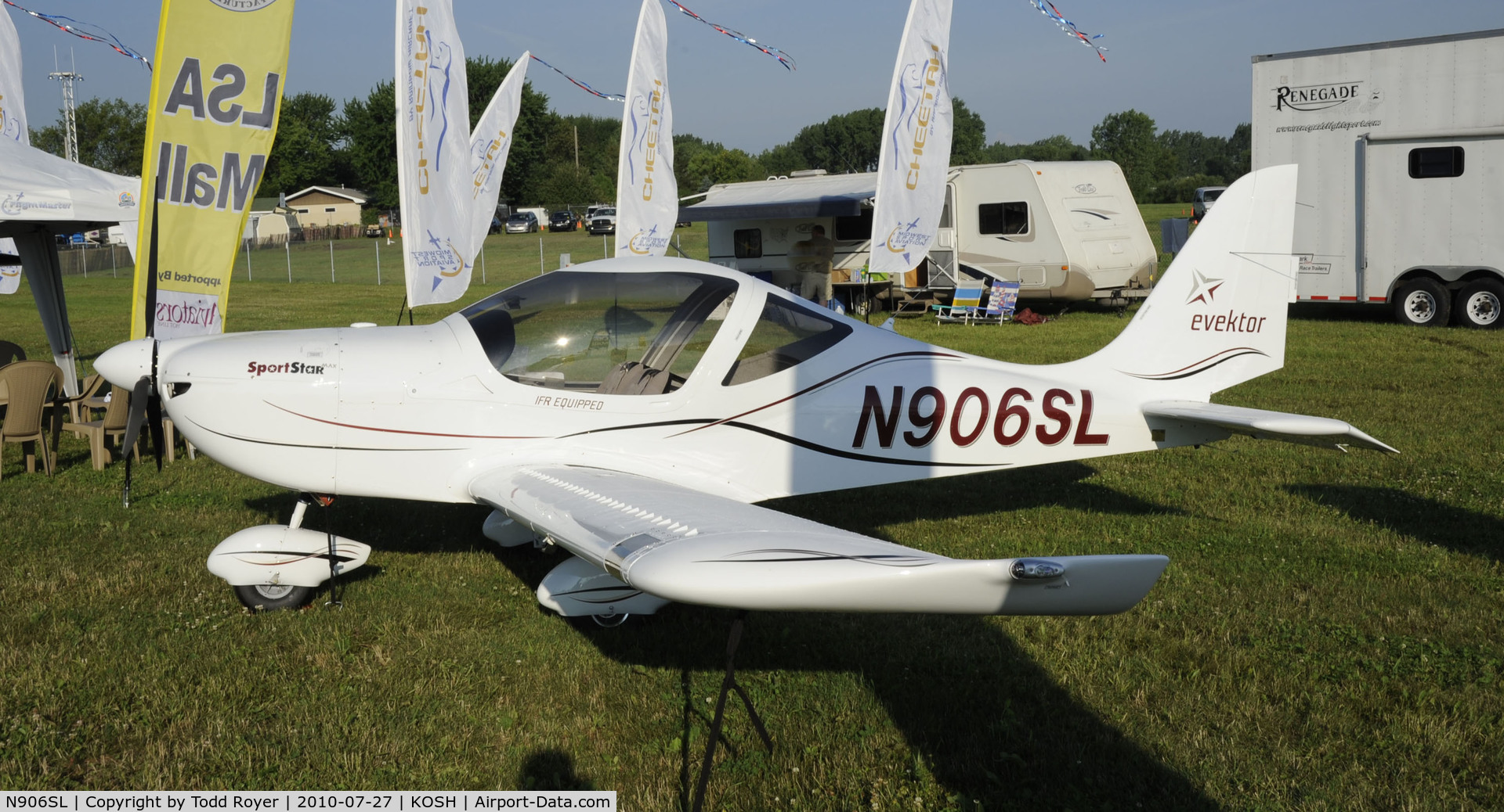 N906SL, 2009 Evektor-Aerotechnik Sportstar Max C/N 20091202, EAA AIRVENTURE 2010