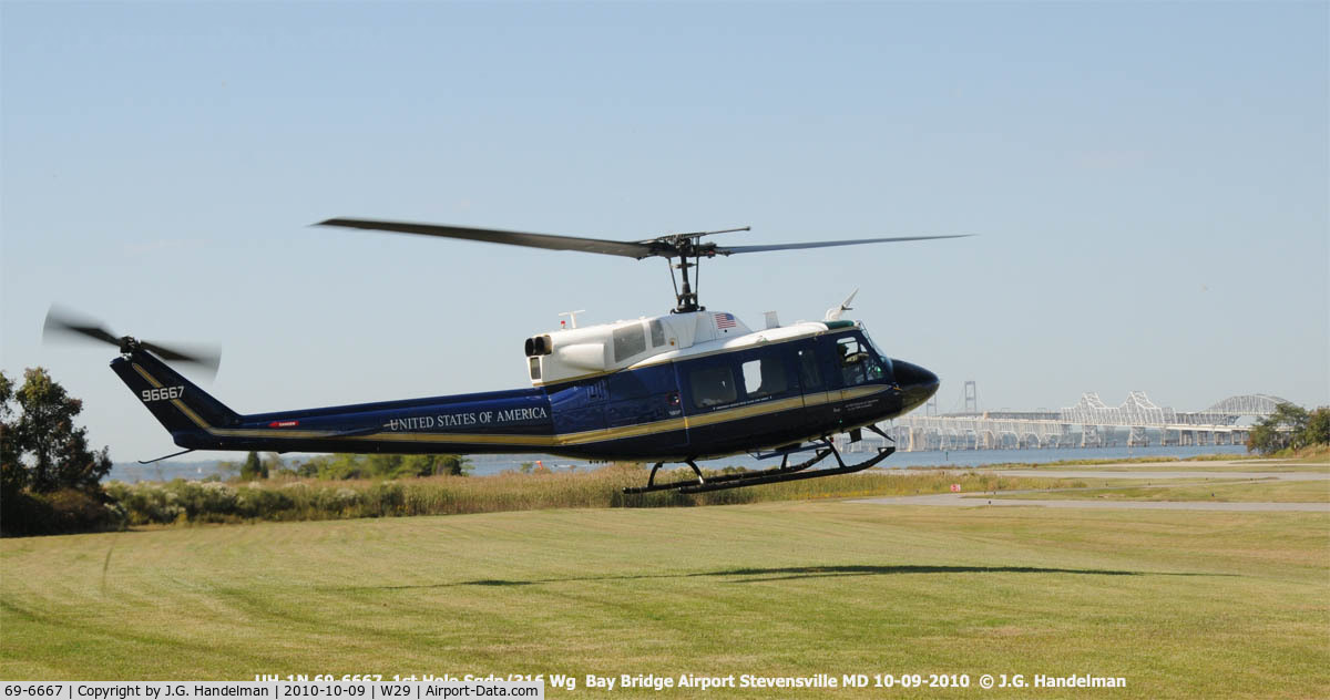 69-6667, 1969 Bell UH-1N Iroquois C/N 31073, lift off at Bay Bridge Airport