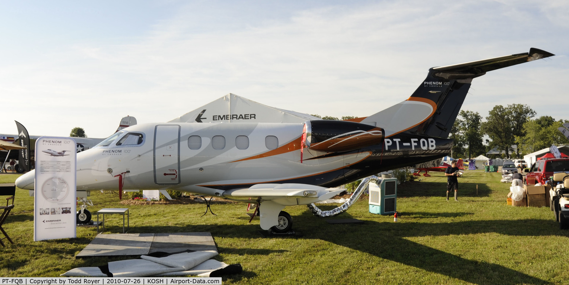 PT-FQB, 2010 Embraer EMB-500 Phenom 100 C/N 50000128, EAA AIRVENTURE 2010