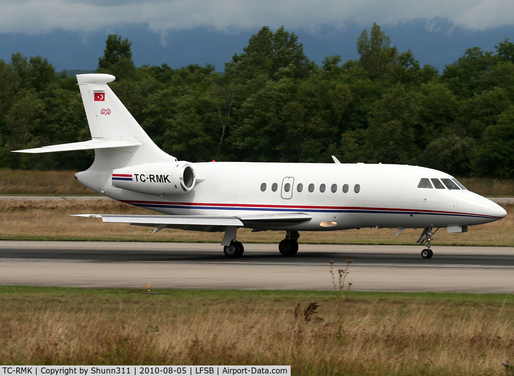 TC-RMK, 2001 Dassault Falcon 2000 C/N 157, Landing rwy 16
