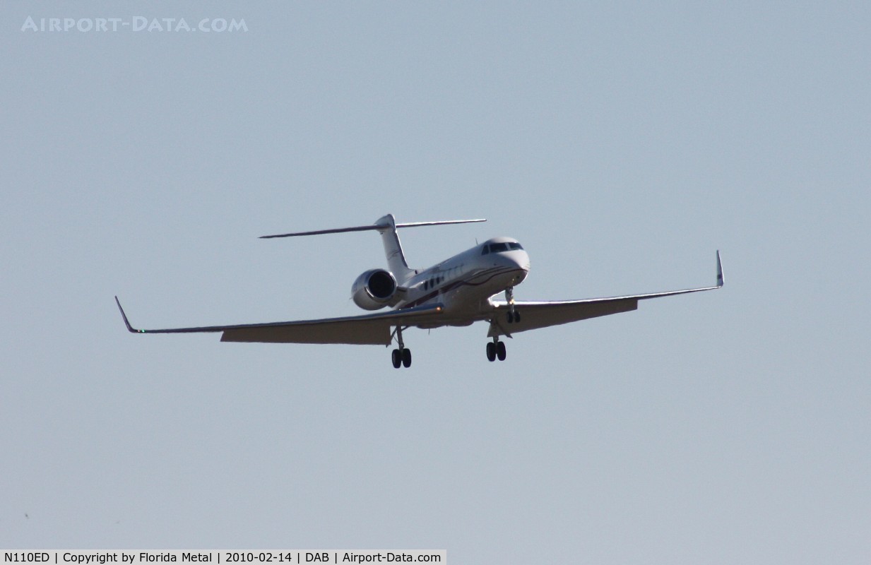 N110ED, 2006 Gulfstream Aerospace GV-SP (G500) C/N 5136, Gulfstream G500