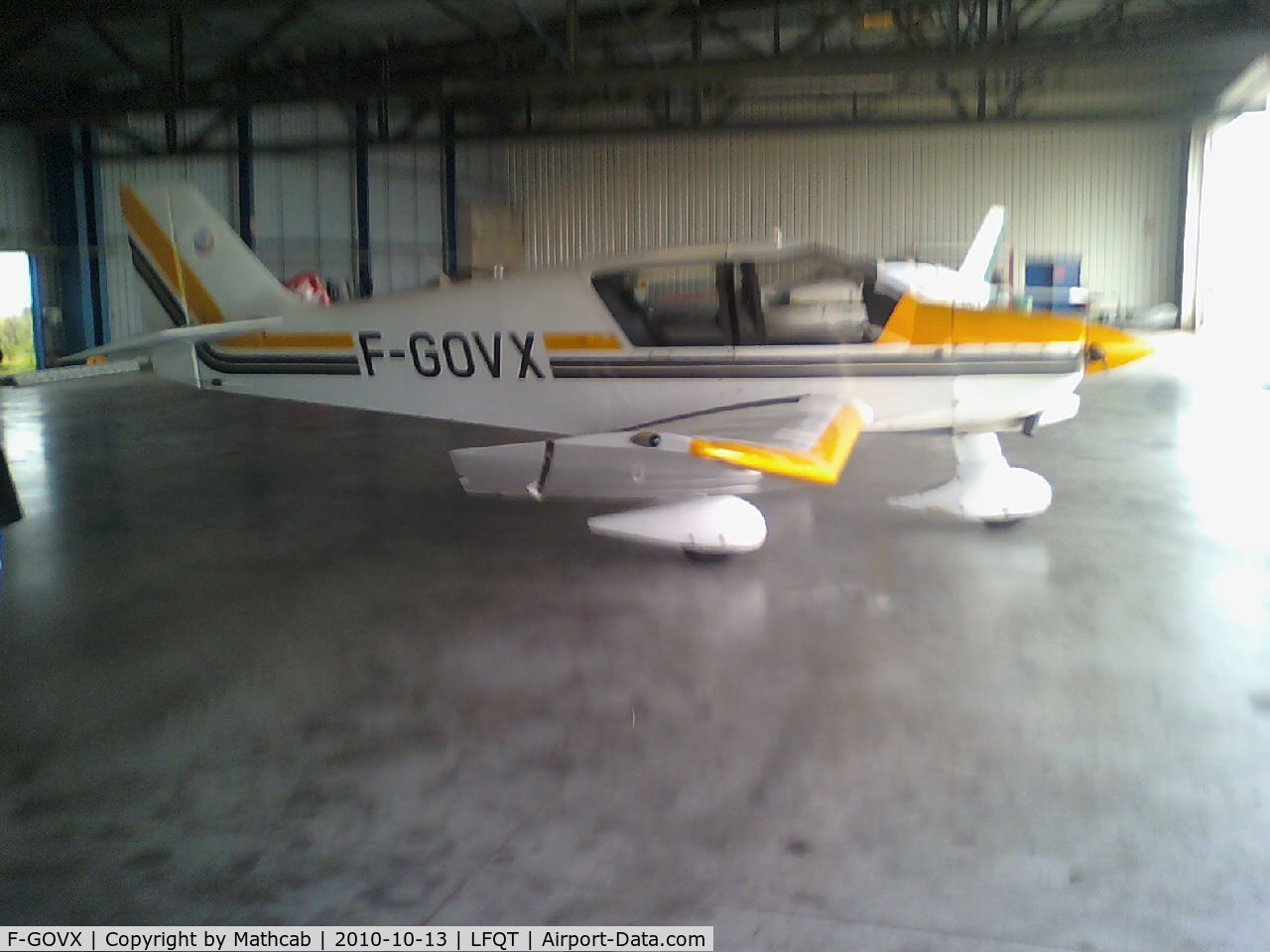 F-GOVX, Robin DR-400-120 C/N 2330, DR400-120