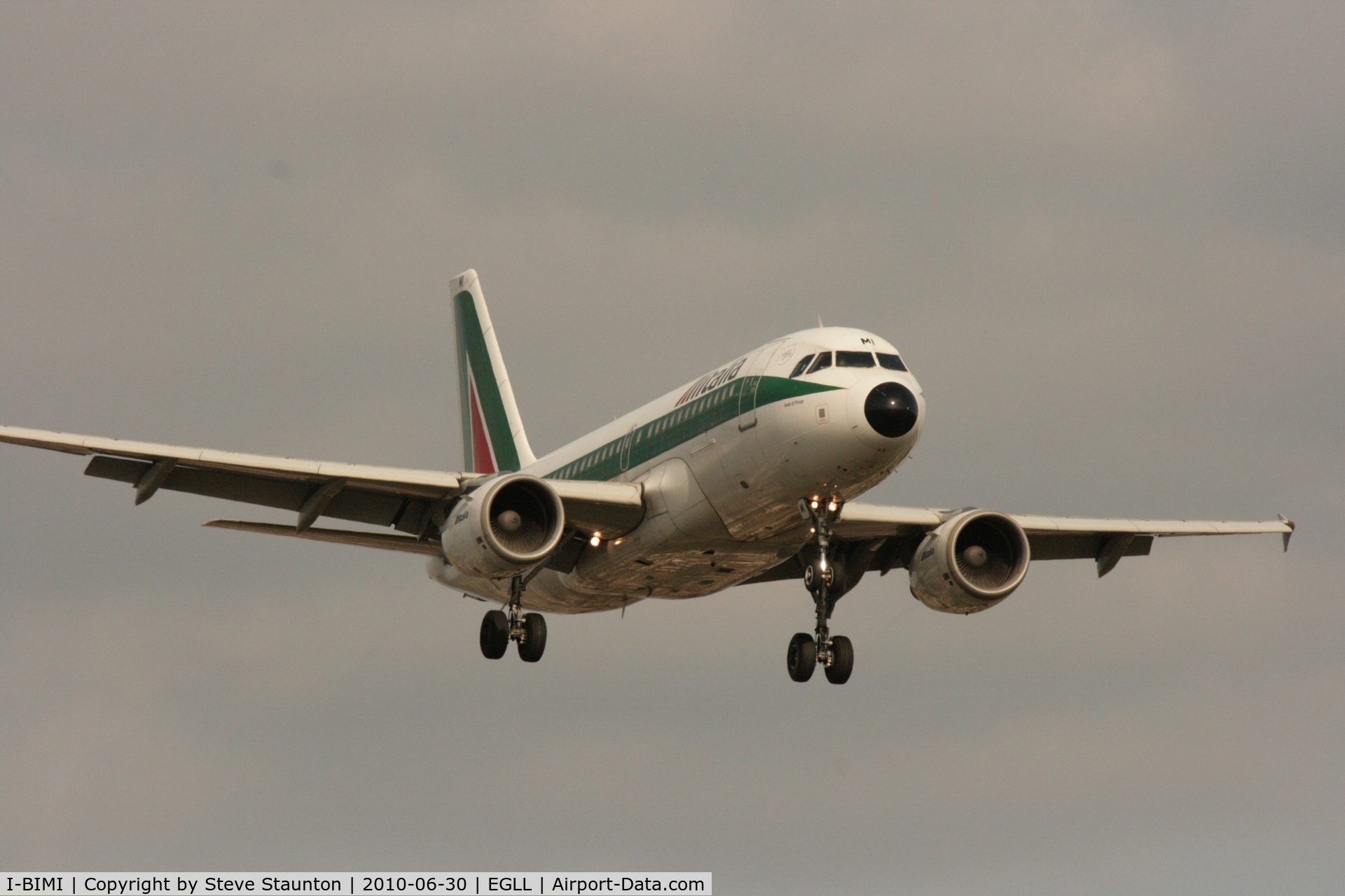 I-BIMI, 2002 Airbus A319-112 C/N 1745, Taken at Heathrow Airport, June 2010